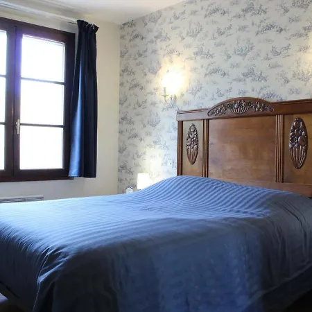 Maison Calme A Saint-pierre-d'oleron, 4 Couchages, Proche Commerces, Cour Ensoleillee, Parking. - Fr-1-246a-79