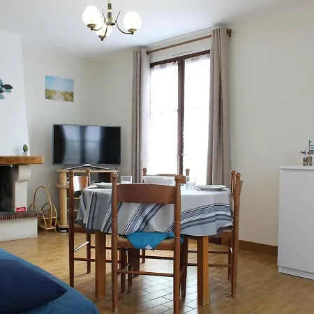 Maison Calme A Saint-pierre-d'oleron, 4 Couchages, Proche Commerces, Cour Ensoleillee, Parking. - Fr-1-246a-79 Dom wakacyjny